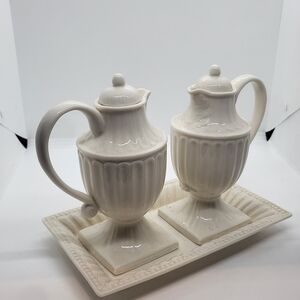 Nostalgia Cream Ceramic Pitcher Set